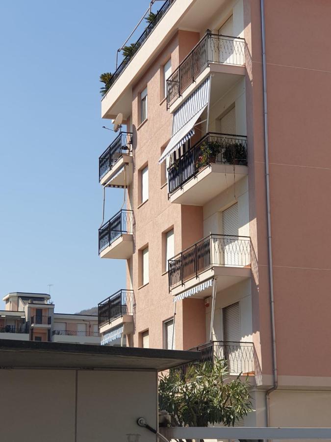 Albenga Sul Mare Famiglie Ed Amici Fino 10 Posti 아파트 외부 사진